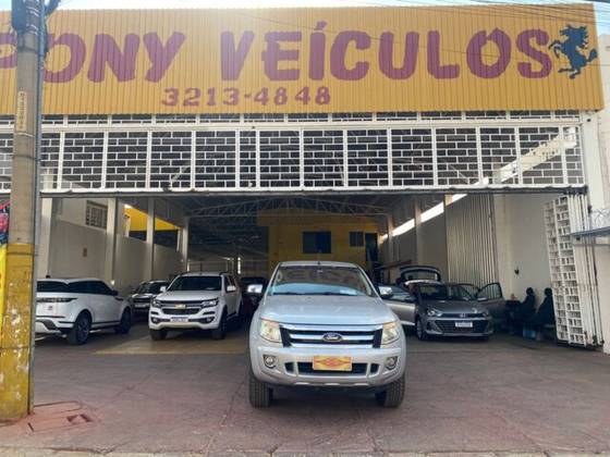 FORD RANGER 3.2 XLT 4X4 CD 20V DIESEL 4P AUTOMÁTICO FORD RANGER 3.2 XLT 4X4 CD 20V DIESEL 4P AUTOMÁTICO
